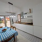 Semesterbostad Sa Domu De Is Istellas *